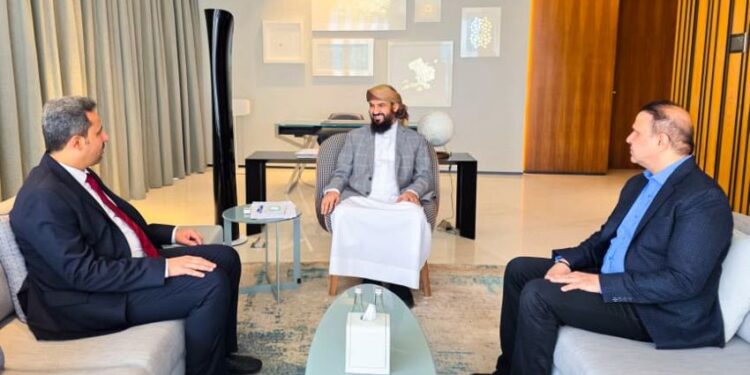 المحرّمي يؤكد دعمه لجهود تحسين الخدمات وتعزيز الاستقرار الأمني بلحج