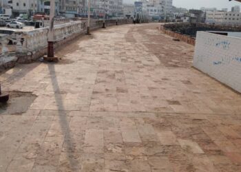 المحكمة التجارية الابتدائية  تقضي بفسخ اتفاقية تأجير” كورنيش المكلا القديمة”