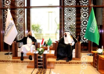 وزير الأوقاف يبحث مع نظيره السعودي ترتيبات حج 1447هـ