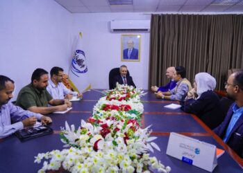 اليافعي يبحث مع الصندوق الأممي للسكان تعزيز الشراكة وتمكين النساء والشباب