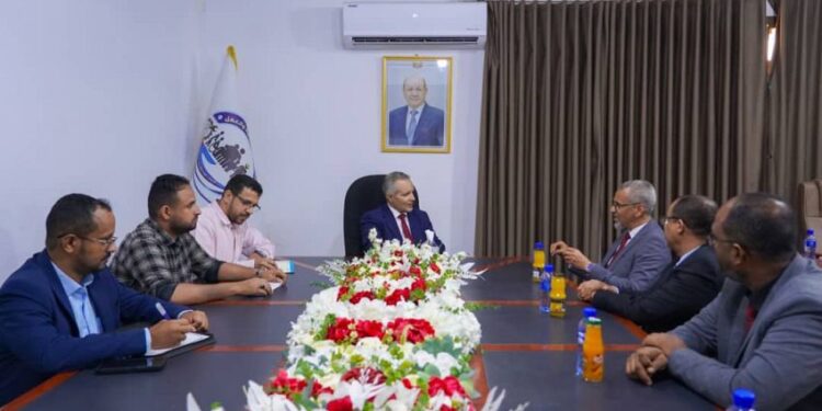 وزير الشؤون الاجتماعية   يناقش مع مؤسستي العون وينابيع الخير تعزيز التنسيق الإنساني والتنموي