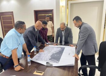 لقاء تشاوري برئاسة وزير الاتصالات يناقش رفع كفاءة الخدمات في المحافظات المحررة