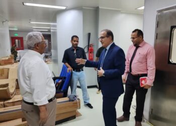 وزير الصحة يطّلع على سير التجهيزات النهائية لمختبر جودة الأدوية