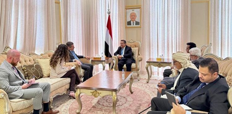 بن دغر  يبحث مع السفير الأمريكي تعزيز التعاون في المجالات السياسية والاقتصادية