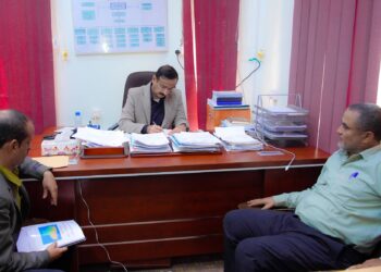 محافظ شبوه  يوجّه بإيجاد حلول مستدامة للاستفادة من مياه الأمطار وتعزيز المخزون الجوفي