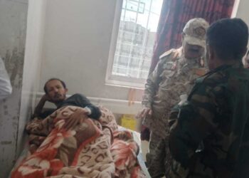 رئيس أركان محور تعز يتفقد جرحى الجيش الوطني في  مستشفى الثورة