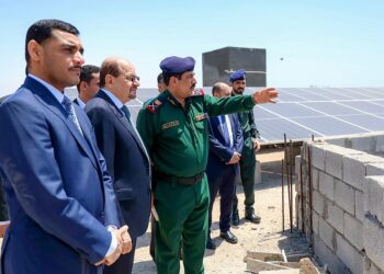 رئيس الوزراء يدشن العمل بمبنى وزارة الداخلية