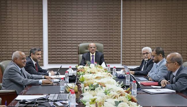 البنك المركزي يناقش التدابير والسياسات اللازمة للتعامل مع التطورات الإقتصادية