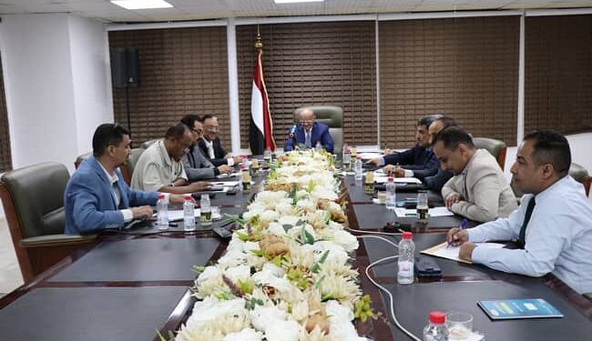 اللجنة الوطنية لتنظيم وتمويل الواردات تناقش سير العمل وتقر عدد من الإجراءات