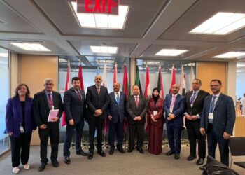 وفد اليمن يلتقي مدير المجموعة العربية في صندوق النقد الدولي