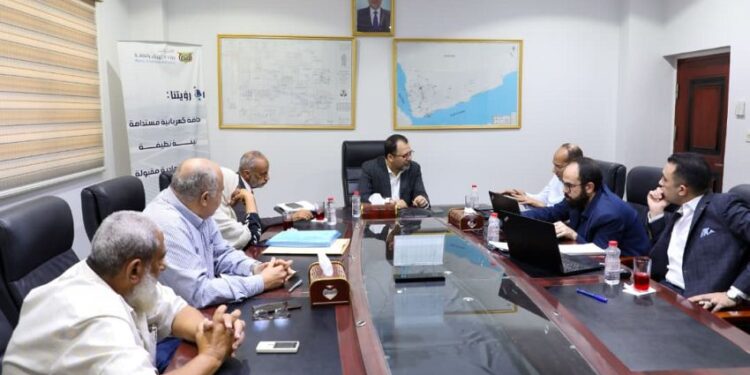 وزير الكهرباء يبحث مع شركة مصرية إعداد دراسات فنية لإعادة تأهيل المحطات