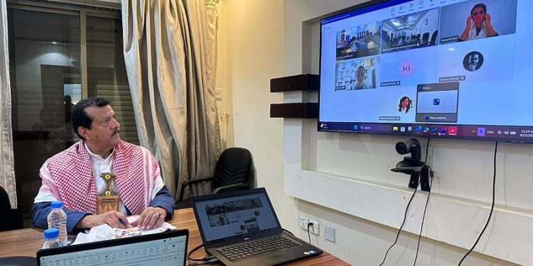 وكيل مأرب يبحث مع الاغذية العالمي  مشروع المساعدات الطارئة