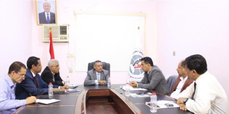 اجتماع في عدن يناقش وضع العملية التعليمية في جامعة ارخبيل سقطرى