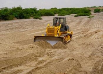 استمرار أعمال تصفية عقمة الجرائب..ودشين دورات تدريبية مهنية بزنجبار بابين