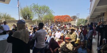 تكريم 117 متطوعا بالتعليم في  مديريه الشيماتين بتعز