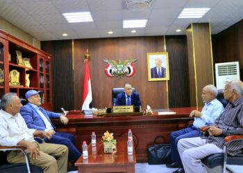 وزير الصناعة يناقش قضية تنمية الصناعات التعدينية وتوسيع قاعدة الإنتاج المحلي