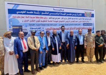 وزير الأوقاف يدشن برنامج تفويج الحجاج  عبر منفذ الوديعة