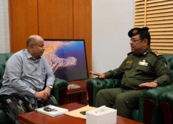الخنبشي يشيد بجهود قيادة وكوادر كلية الشرطة بحضرموت