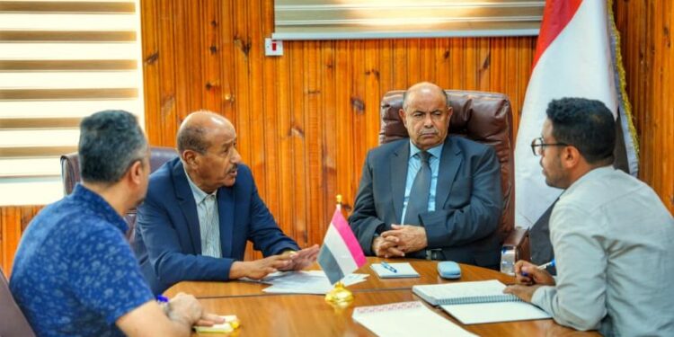 الخنبشي يلتقي وفد مكتب المبعوث الأممي ويناقش مع الـ UNDP المشاريع التنموية بحضرموت