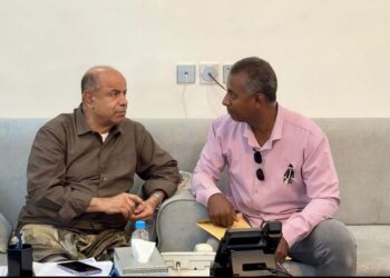 الخنبشي يطّلع على أوضاع الإدارة الهندسية والفنية ويشيد بجهود نقابة المهندسين