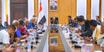 الخنبشي يبحث مع وفد هولندي و  (الفاو) مشاريع تطوير قطاعي الزراعة والمياه بحضرموت