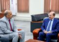 رئيس الوزراء يجتمع بقيادت وزاره الماليه  لمتابعة تنفيذ القرارات المعيشية وضبط الإيرادات