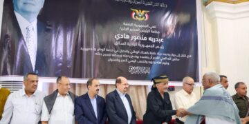 الصبيحي والزنداني يستقبلان في عدن عزاء الرئيس السابق عبدربه منصور هادي