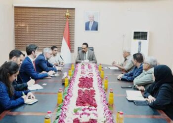 وزير الأشغال يبحث مع سفير الاتحاد الأوروبي تعزيز التعاون المشترك في مجالات الطرق والبنية التحتية