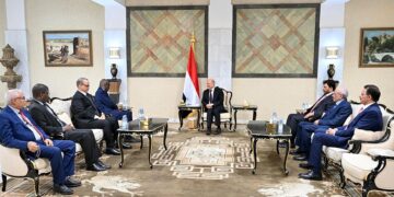 العليمي يتلقي رساله  من الرئيس الموريتاني تتعلق بالعلاقات الثنائيه