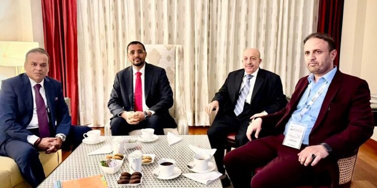 القديمي يلتقي في نيودلهي سفير عُمان ووزير خارجية موريشيوس وأمين عام رابطة المحيط الهندي
