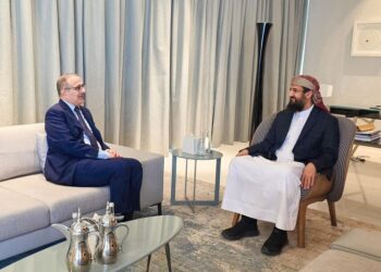 المحرّمي يلتقي وزير الصحة ويثمن الدعم السعودي للقطاع الصحي