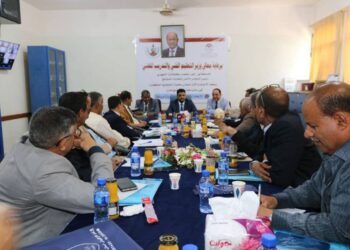 وزير التعليم الفني يتفقد سير العملية التعليمية في كلية المجتمع بعدن