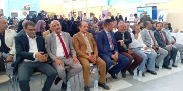 وكيلا  تعز يؤكدان أهمية دعم المشاريع الريادية وافتتاح وحدة حديثي الولادة بالمستشفى اليمني السويدي