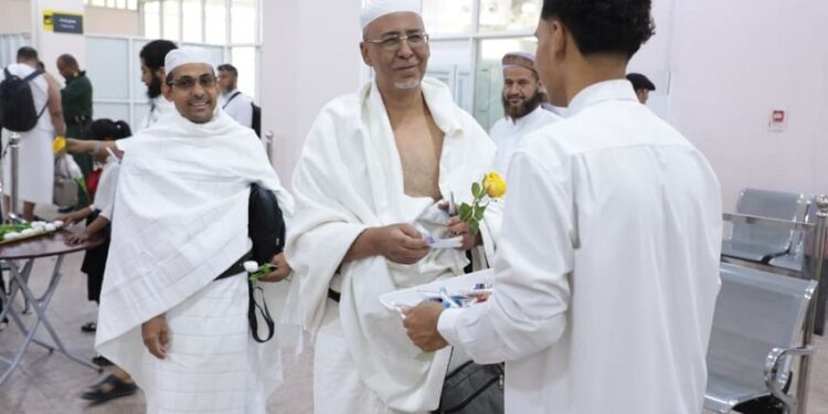 تدشين أولى رحلات تفويج الحجاج من مطار سيئون الدولي إلى جدة