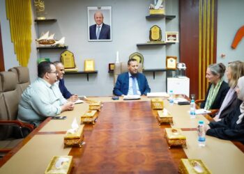 محافظ عدن : المشاريع المستدامة محل تقدير وحريصون على تحديث ماستر بلان الميناء