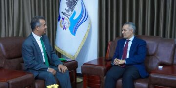 اليافعي يبحث مع السفير الليبي تعزيز التعاون في مجالات الحماية الاجتماعية والتنمية