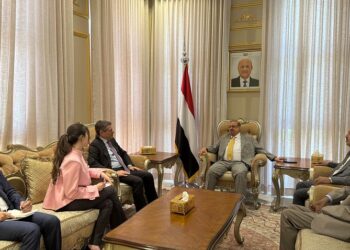 البركاني وعبد الله العليمي يودعان السفير الامريكي لانتهاء عمله