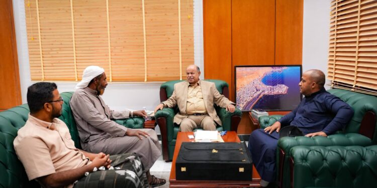 الخنبشي يشيد بجهود لجنة تنظيم الزواج الجماعي بمديرية حجر – الخشعة