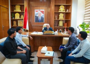 محافظ حضرموت يؤكد دعم السلطة المحلية للشباب وتأهيلهم وإشراكهم في صنع القرار