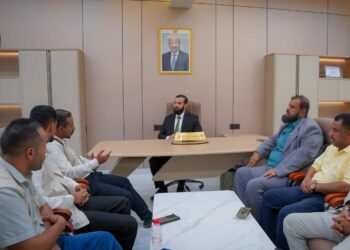 الرباش يناقش تدخلات مؤسستي العون المباشر ونهد التنموية في أبين
