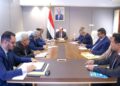 رئيس الوزراء  يناقش خطط تعزيز الإيرادات وتحقيق الاستقرار المالي والاقتصادي