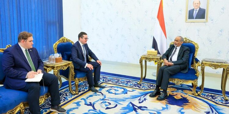 الصبيحي يبحث مع السفير الروسي تعزيز التعاون بين البلدين