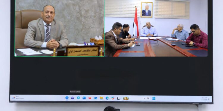 اجتماع لجنة تسيير مشروع إنشاء المعهد الصناعي والتجاري بعدن