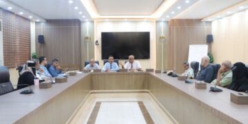 اجتماع بعدن يناقش التقدم المحرز في مشروع تأهيل ميناء الاصطياد بعدن