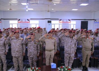 وزير الدفاع  يؤكد دعم الوزارة لتطوير منظومة الإسناد العسكري
