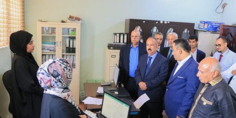 الوزراء والمحافظين والوكلاء يتابعون الانضباط الوظيفي عقب اجازة العيد