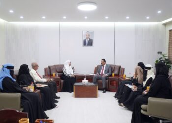وزير الأشغال وشؤون المرأة يناقشان خطوات عملية لتعزيز التعاون