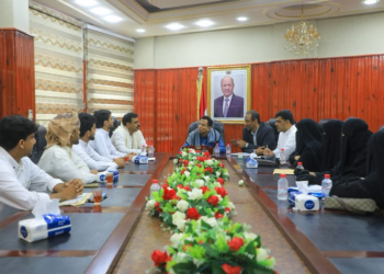 بن ياسر يؤكد دعم إنشاء أول مركز تسويقي لجمعية المهرة التعاونية الاستهلاكية