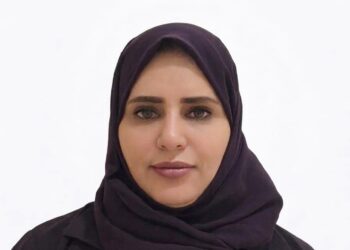 بشري العامري تكتب :من مقاومة الحوثي إلى اختراق الشرعية