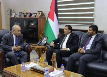 جامعة اقليم سبأ تبحث مع زير التعليم العالي الاردني تطوير العلاقات الاكاديمية والعلمية